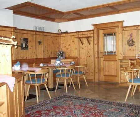 Lindenhof Hotell Mörnsheim Exteriör bild